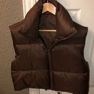 Cropped Puffer Vest 🤎